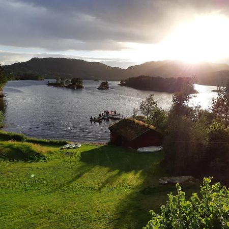 Teigen Leirstad, Feriehus Og Hytter Eikefjord Εξωτερικό φωτογραφία
